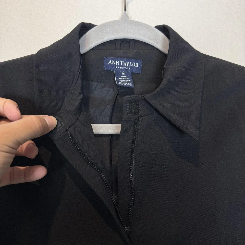 Ann Taylor Jacket Womens Medium Black Stretch Full‎ Zip Lined Pockets Classic